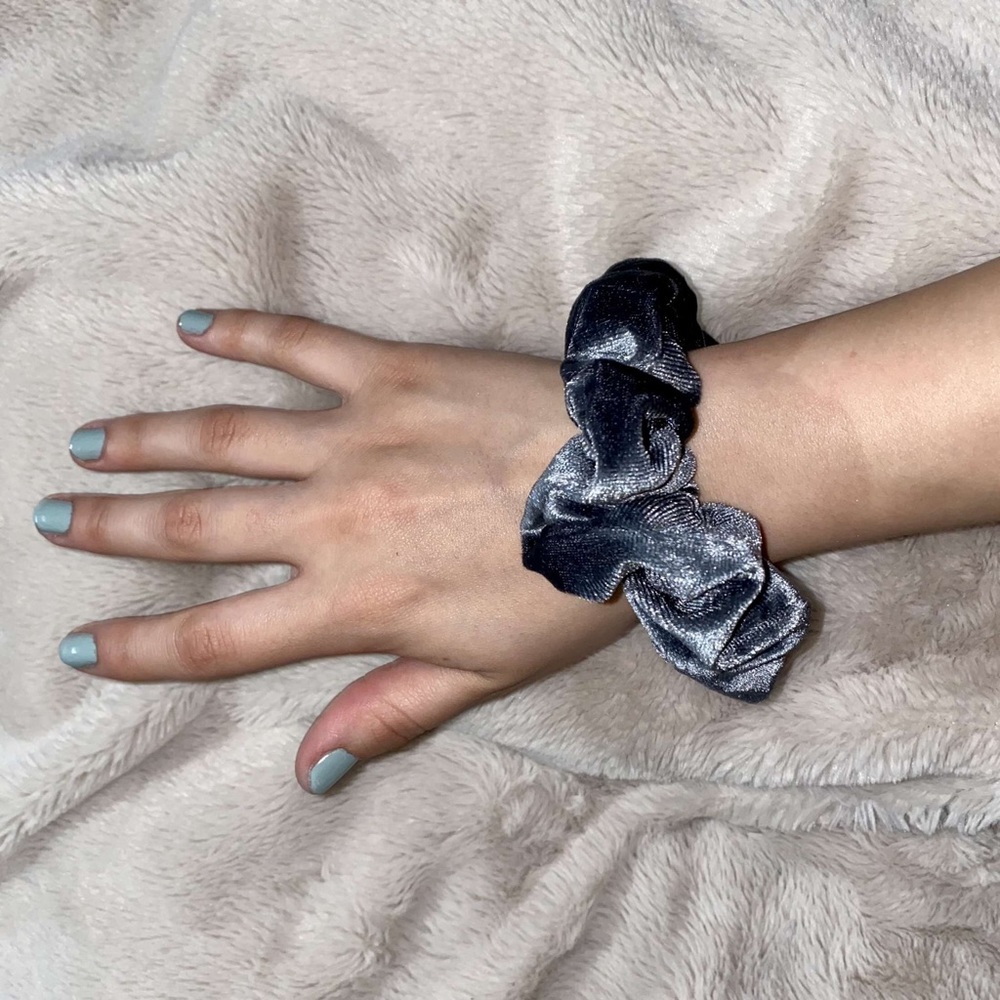 Zipper scrunchie - Picture 3 of 3